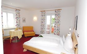 Gasthaus Garni Dornach  3*